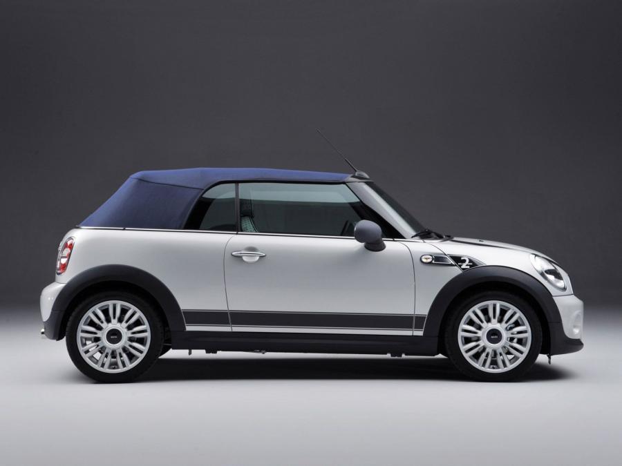  Mini Cooper Cabrio 2 Millions 2011 года  (фото 8 из 12)